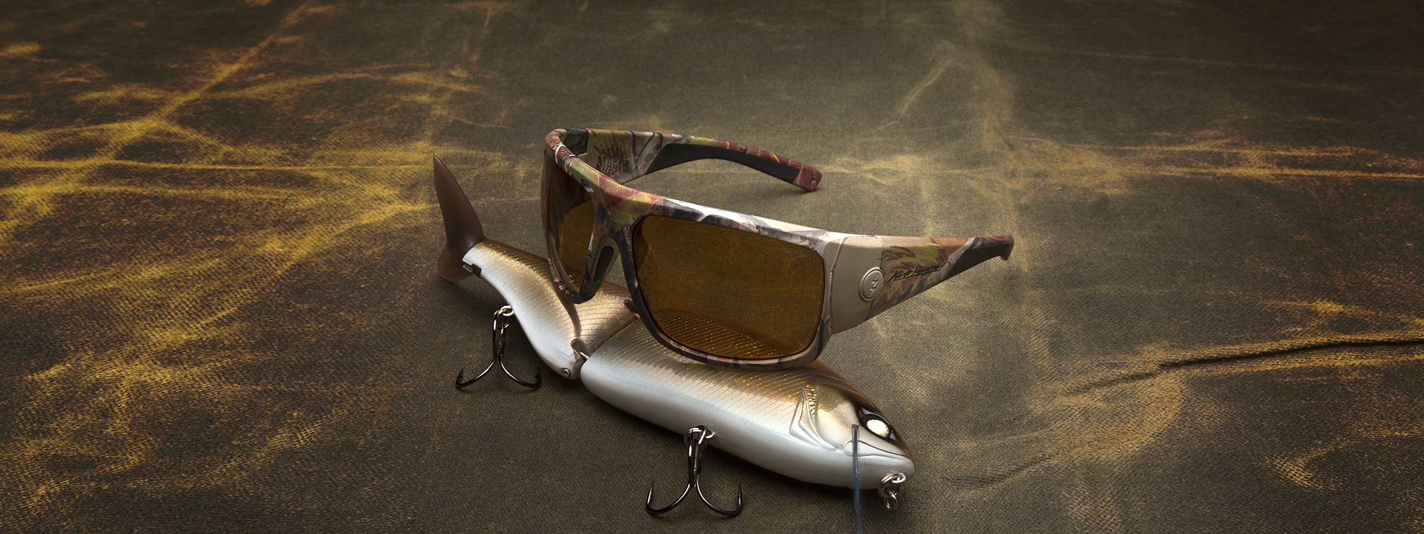 Electric mahi sunglass camo with bronze lens fishing sunglass polarized lens