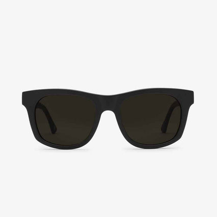 Unisex matte black sunglass with grey polarized lenses and classic wayfarer shape.  